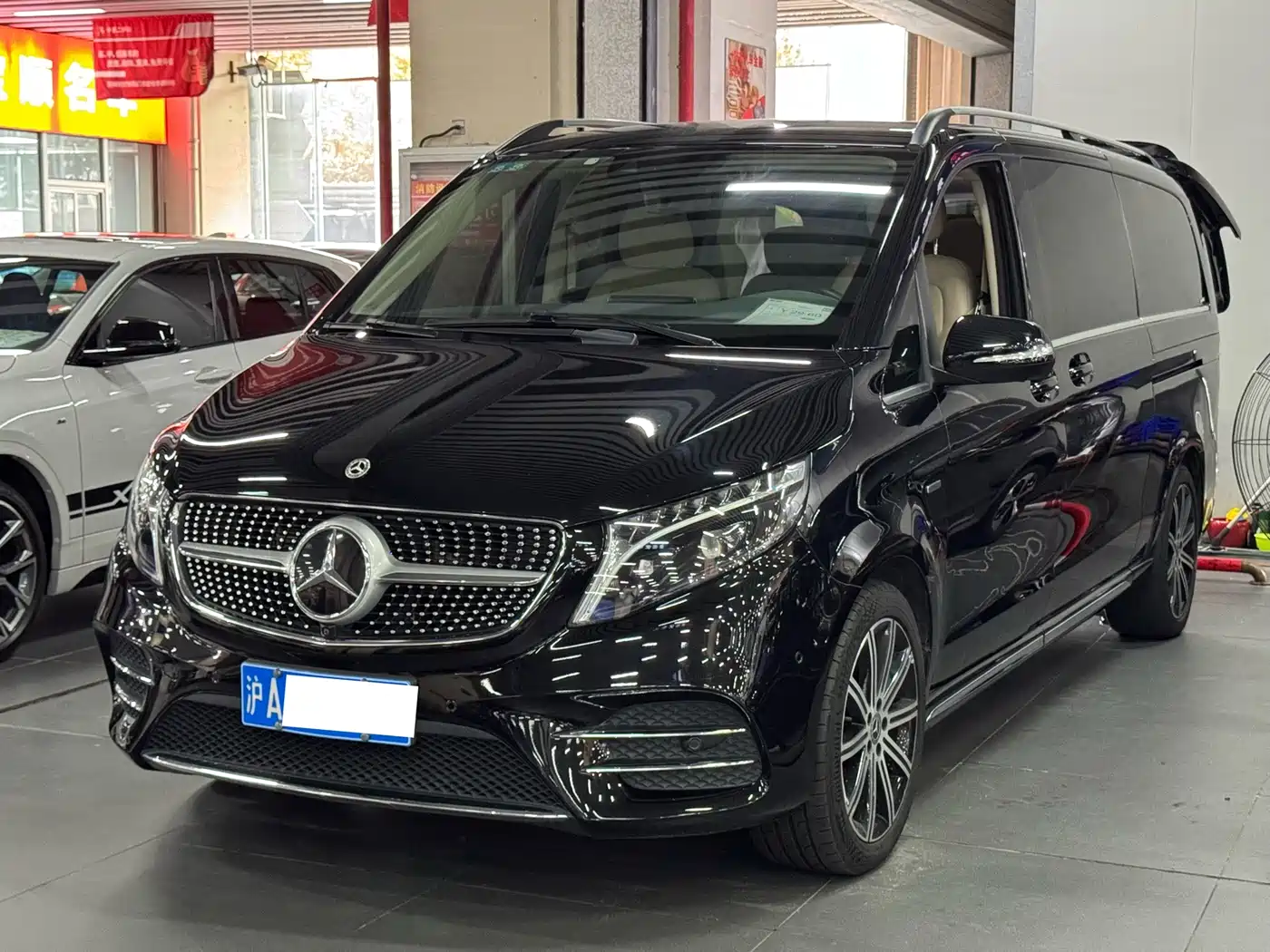 Mercedes-Benz V-Class 2022 V 260 L Long Wheelbase Luxury Edition
