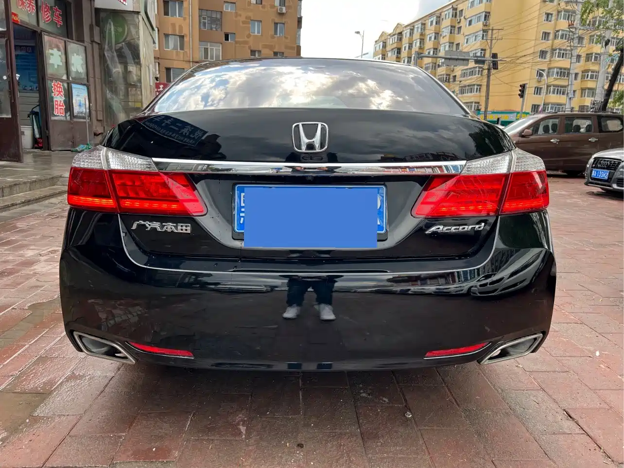 Фото 6 - Honda Accord