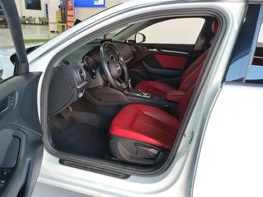 Audi A3 2019 Sportback 35 TFSI Progressive China VI фото 9