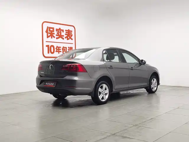 Volkswagen Bora 2013 1.6L Manual Fashion Model — фото 2