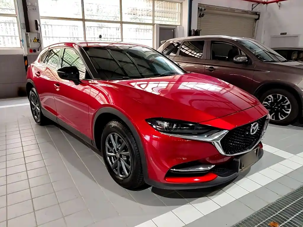Фото 4 - Mazda CX-4