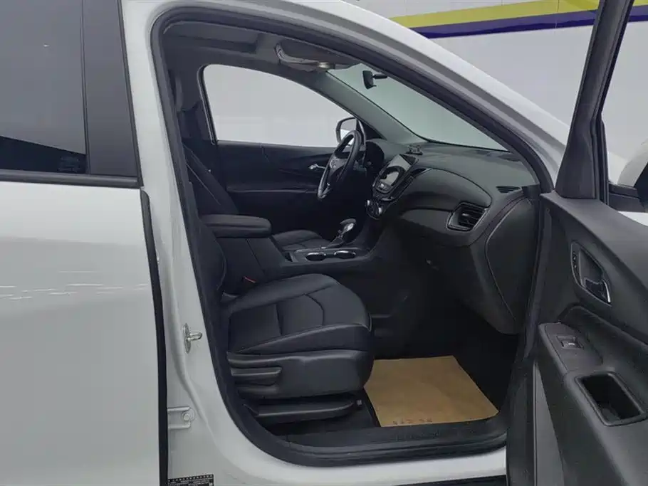 Chevrolet Equinox 2022 535T Galloping Edition фото 8