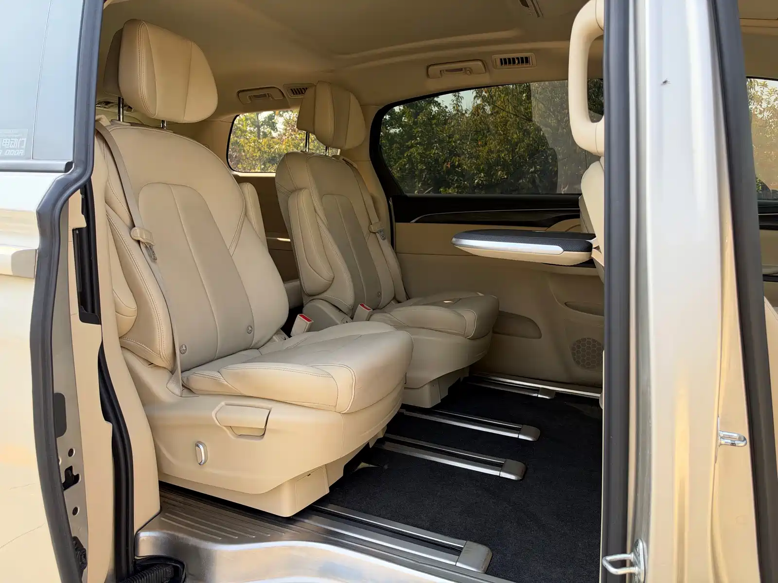 Фото 23 - Buick GL8