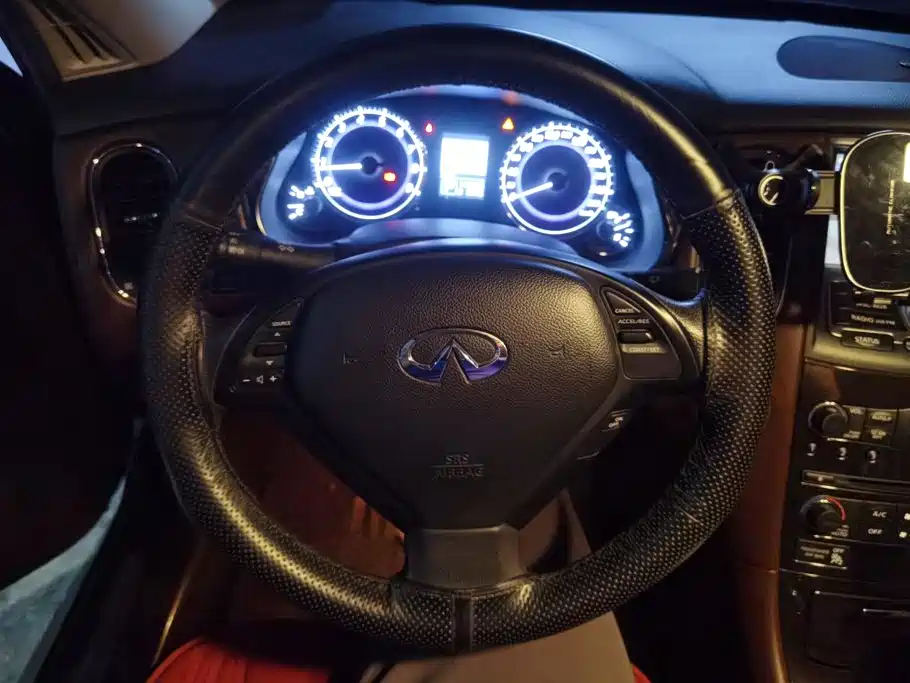 Infiniti QX50 (Import) 2014 2013 2.5L 2WD Elegance