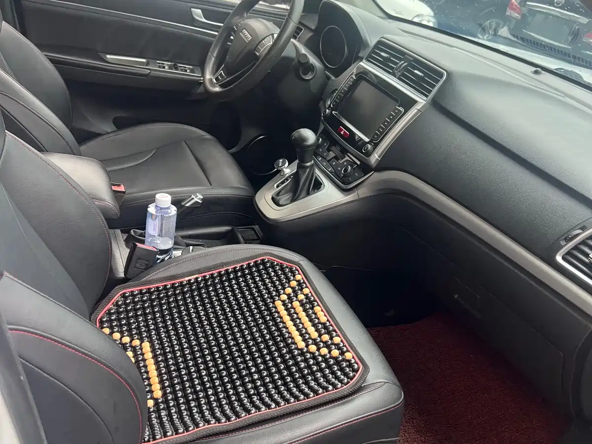 Haval M6 2019 1.5T DCT 2WD Value Edition (China VI) фото 6