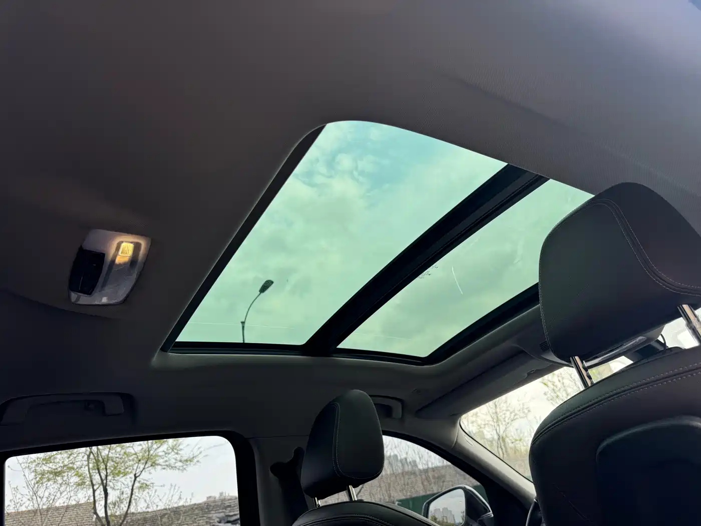 BMW X2 2022 sDrive25i M Sport Package фото 21