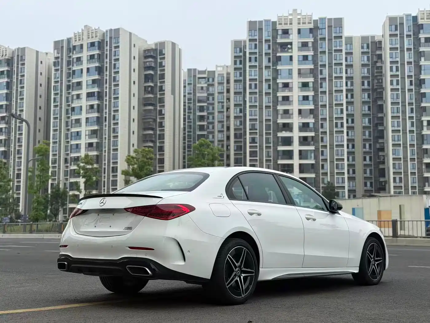 Mercedes-Benz C-Class 2025 Facelift C 260 L Night Sport Edition фото 7