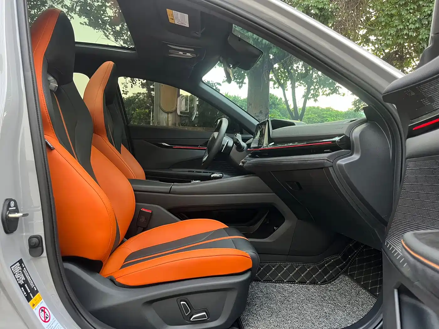 Changan UNI-V 2026 2025 1.5T 500Bar Premium Sport Model