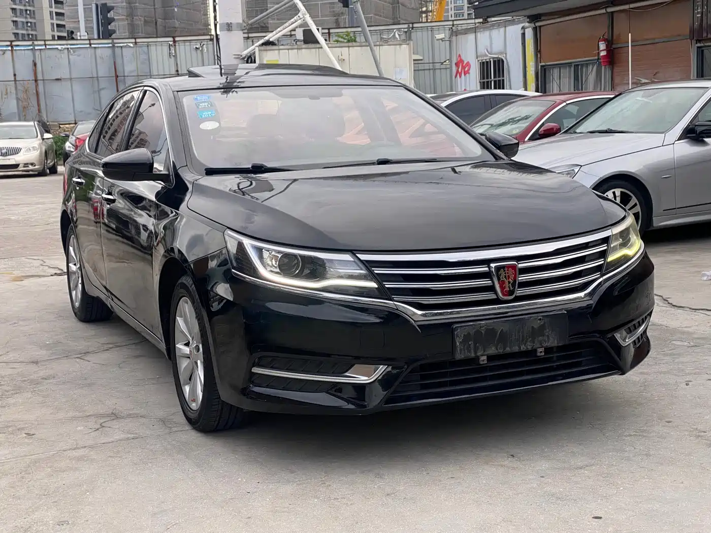 Photo 3 - Roewe i6