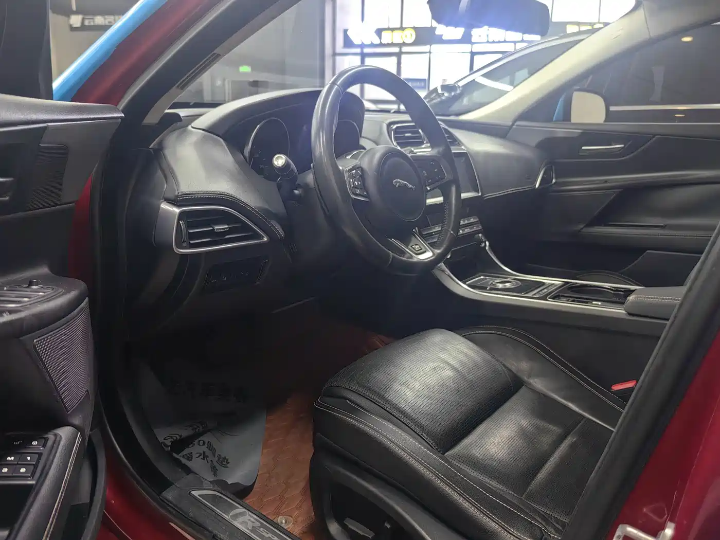 Jaguar XE 2016 2015 2.0T 200PS R-Sport
