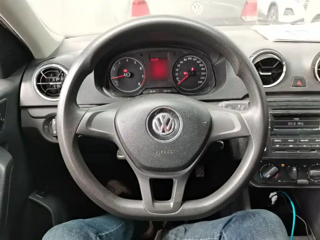 Volkswagen Jetta 2017 1.4L Manual Fashion фото 11