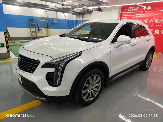 CADILLAC XT4