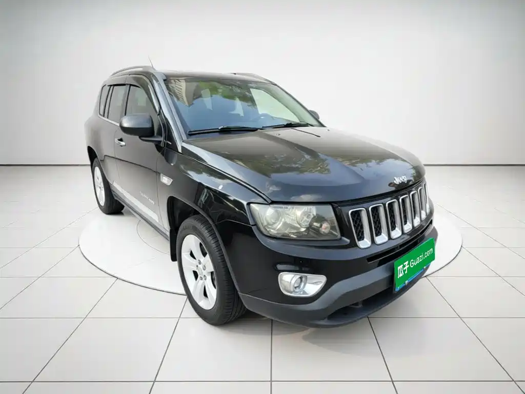 Jeep Compass (Import) 2015 2015 2.0L 2WD Sport