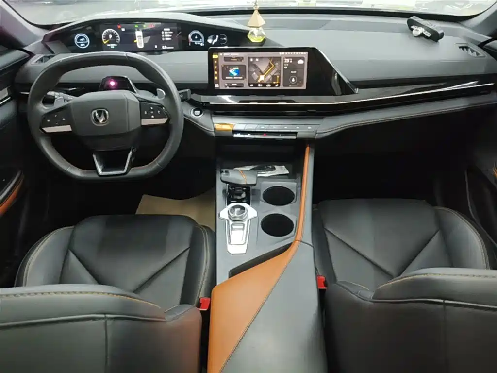 CHANGAN UNI-V