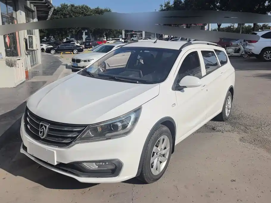 Baojun 310W 2018 2017 1.5L Manual Comfort China V