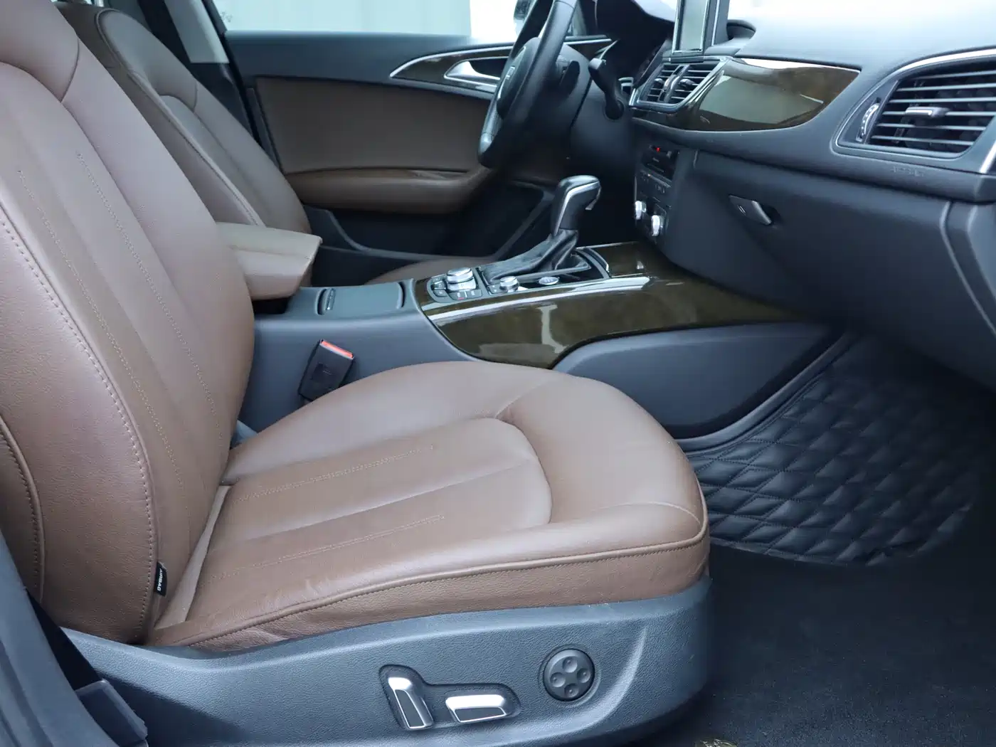 Audi A6L 2017 45 TFSI quattro Sport фото 8