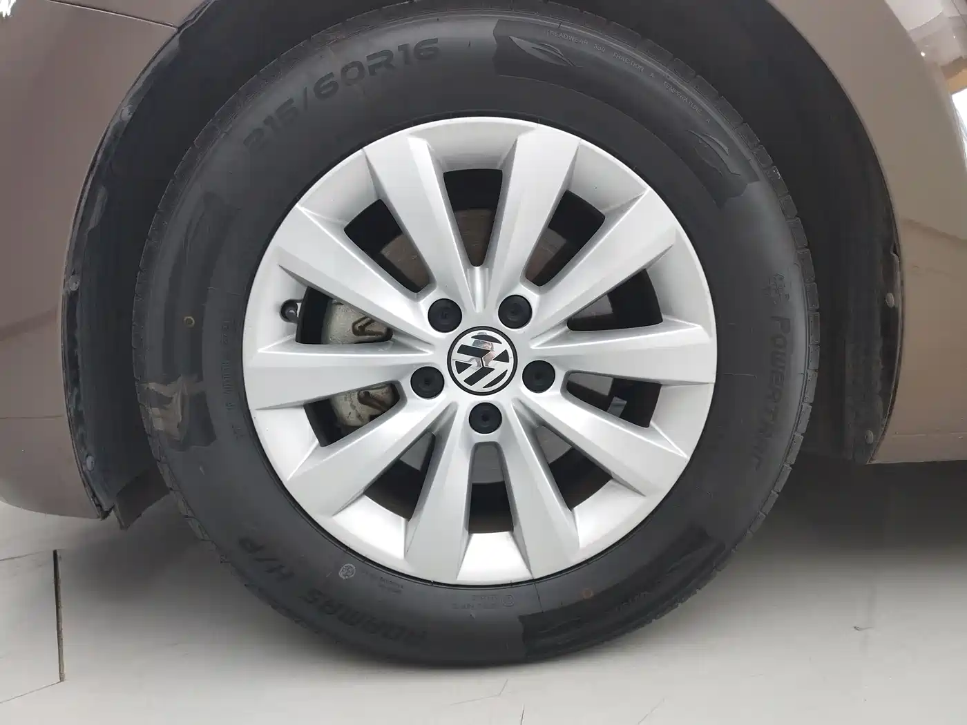 Volkswagen Beetle 2015 180TSI фото 11