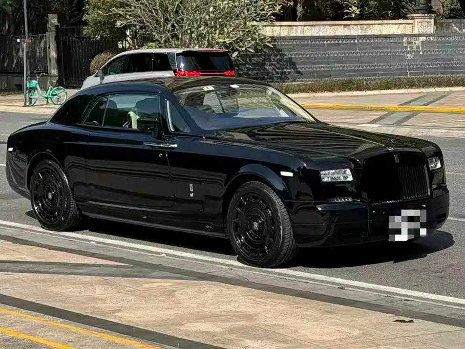 Rolls-Royce Phantom 2013 6.7L Coupe фото 2
