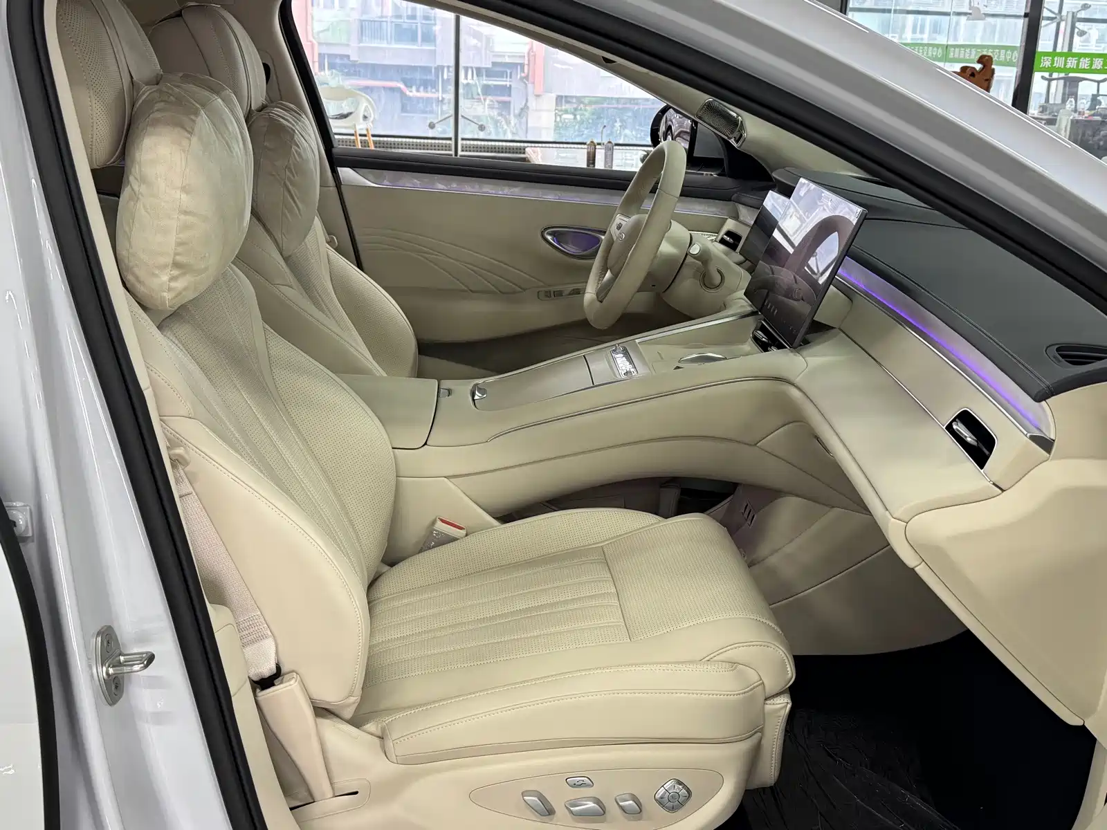 Photo 10 - BYD Seal 08