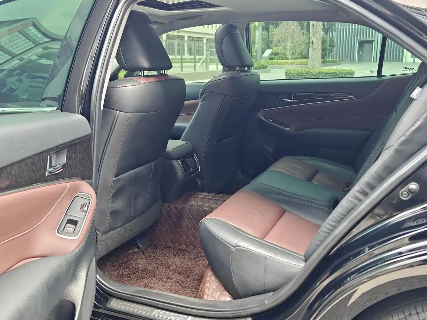 Toyota Crown 2018 2.0T Sport Edition фото 8