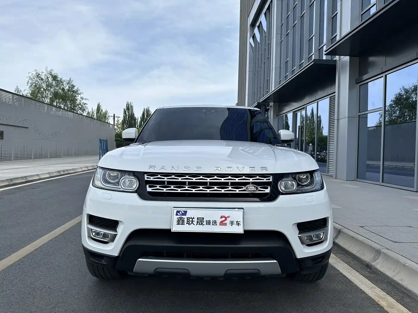 Land Rover Range Rover Sport 2017 3.0 SC V6 HSE фото 2