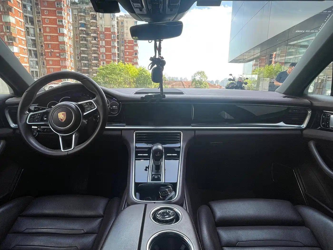 Porsche Panamera 2017 Panamera 4 Executive Long Wheelbase 3.0T фото 7