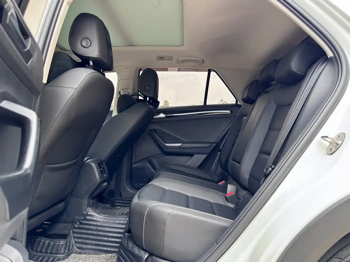 Volkswagen T-ROC 2020 280TSI DSG 2WD Comfort фото 6