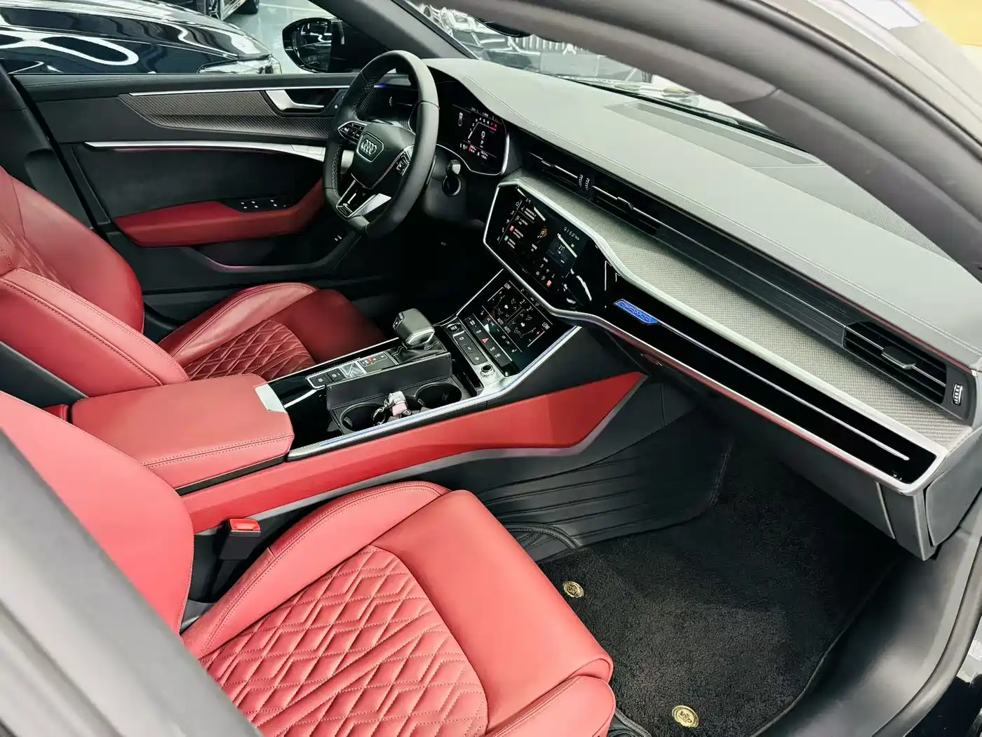 Audi A7L 2023 45 TFSI quattro S-line Black Warrior Edition фото 7