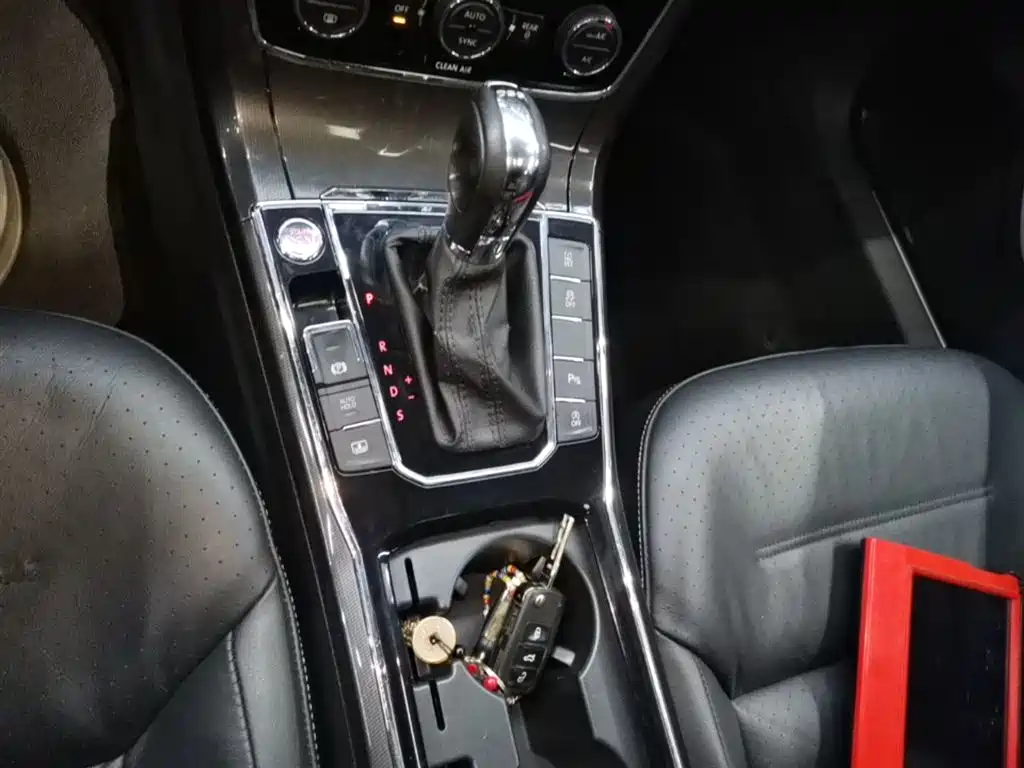 Volkswagen Passat 2016 330TSI DSG Executive Edition фото 14