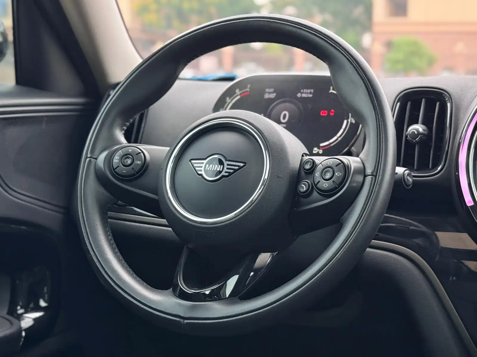 Photo 9 - MINI COUNTRYMAN