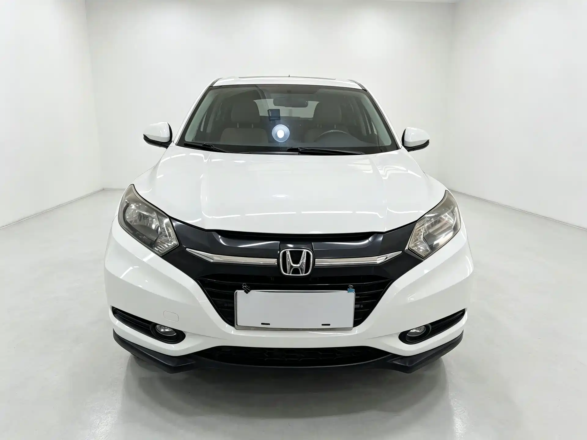 Photo 2 - Honda Vezel