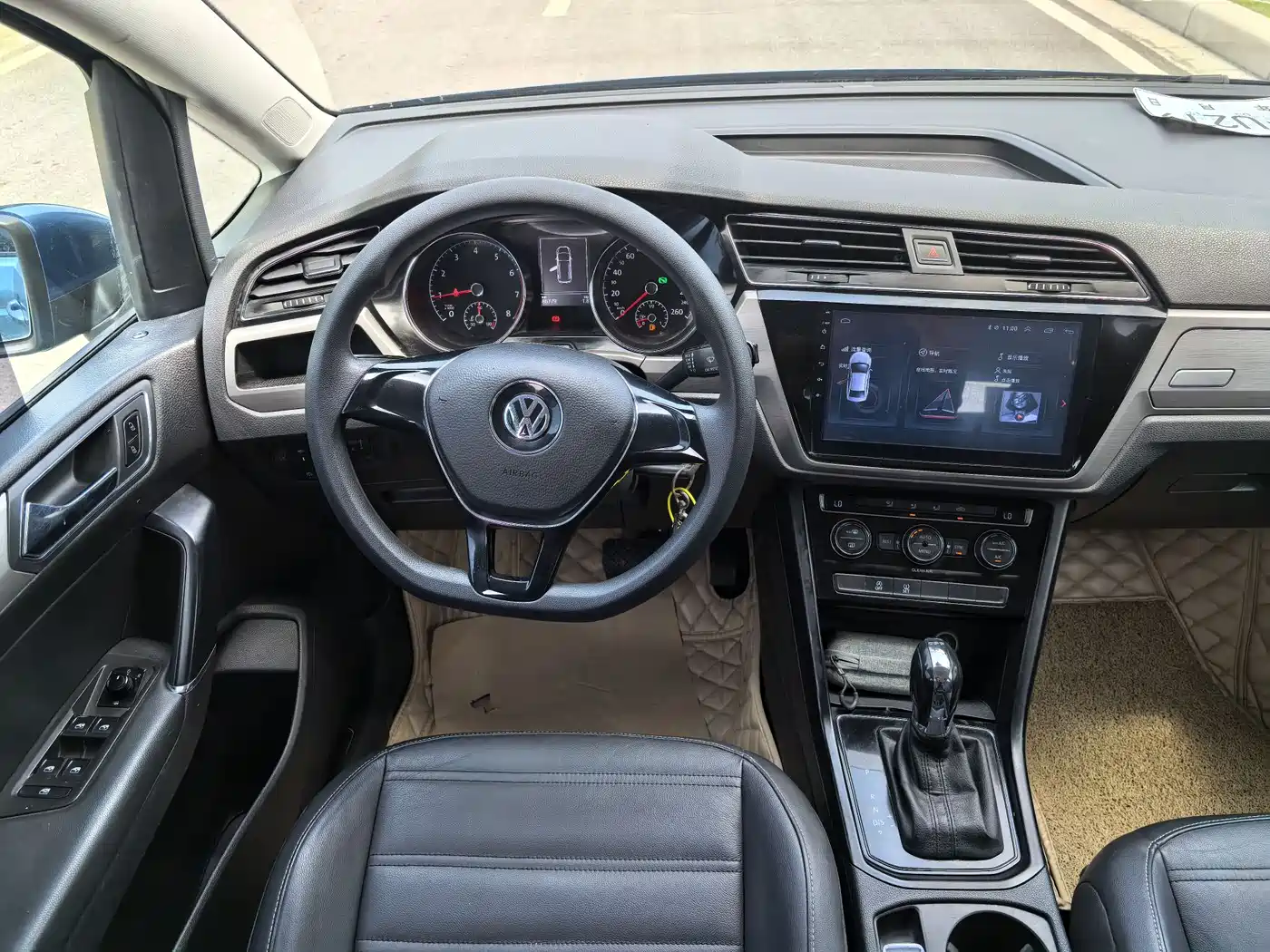 Volkswagen Touran 2016 Touran L 280TSI DSG Comfortline фото 16