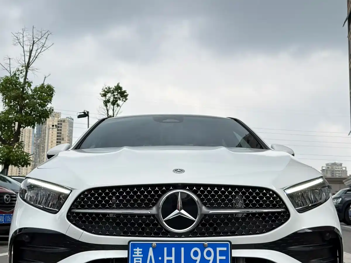 Mercedes-Benz A-Class 2025 2025 A 200 L Fashion Edition