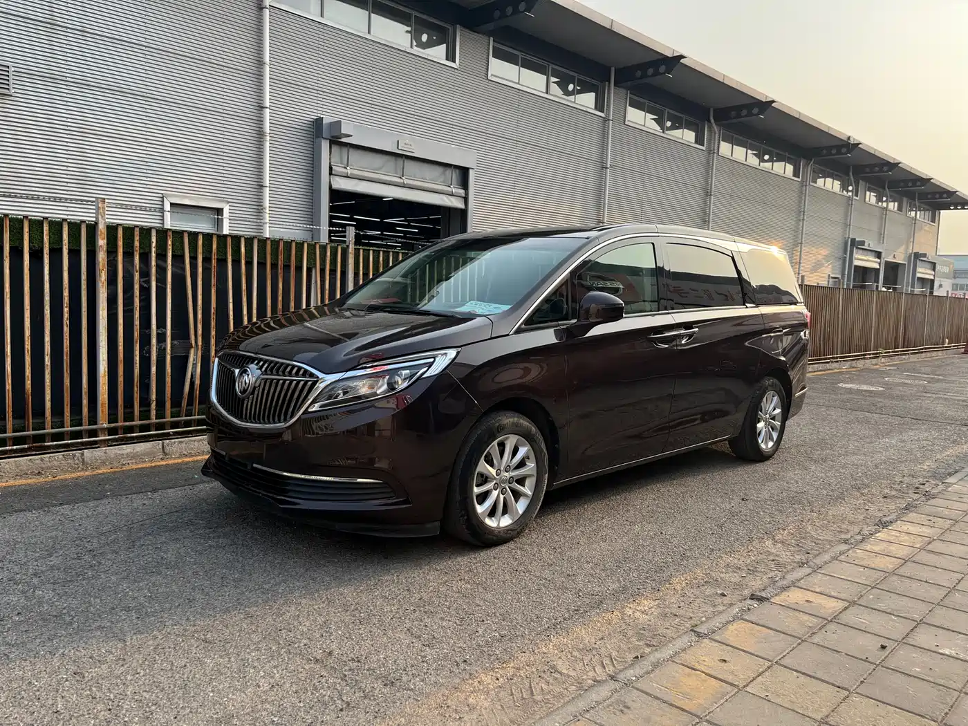 Buick GL8 2017 ES 28T Comfort Type China V