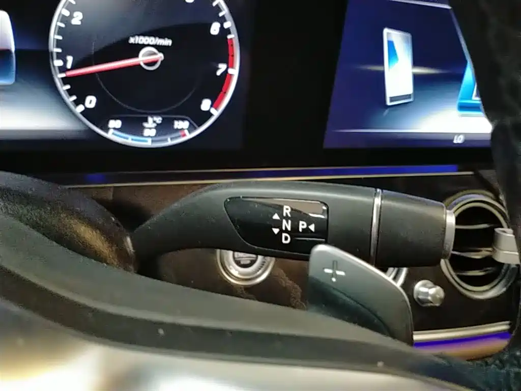 Mercedes-Benz E-Class 2019 E 200 L Sport фото 14