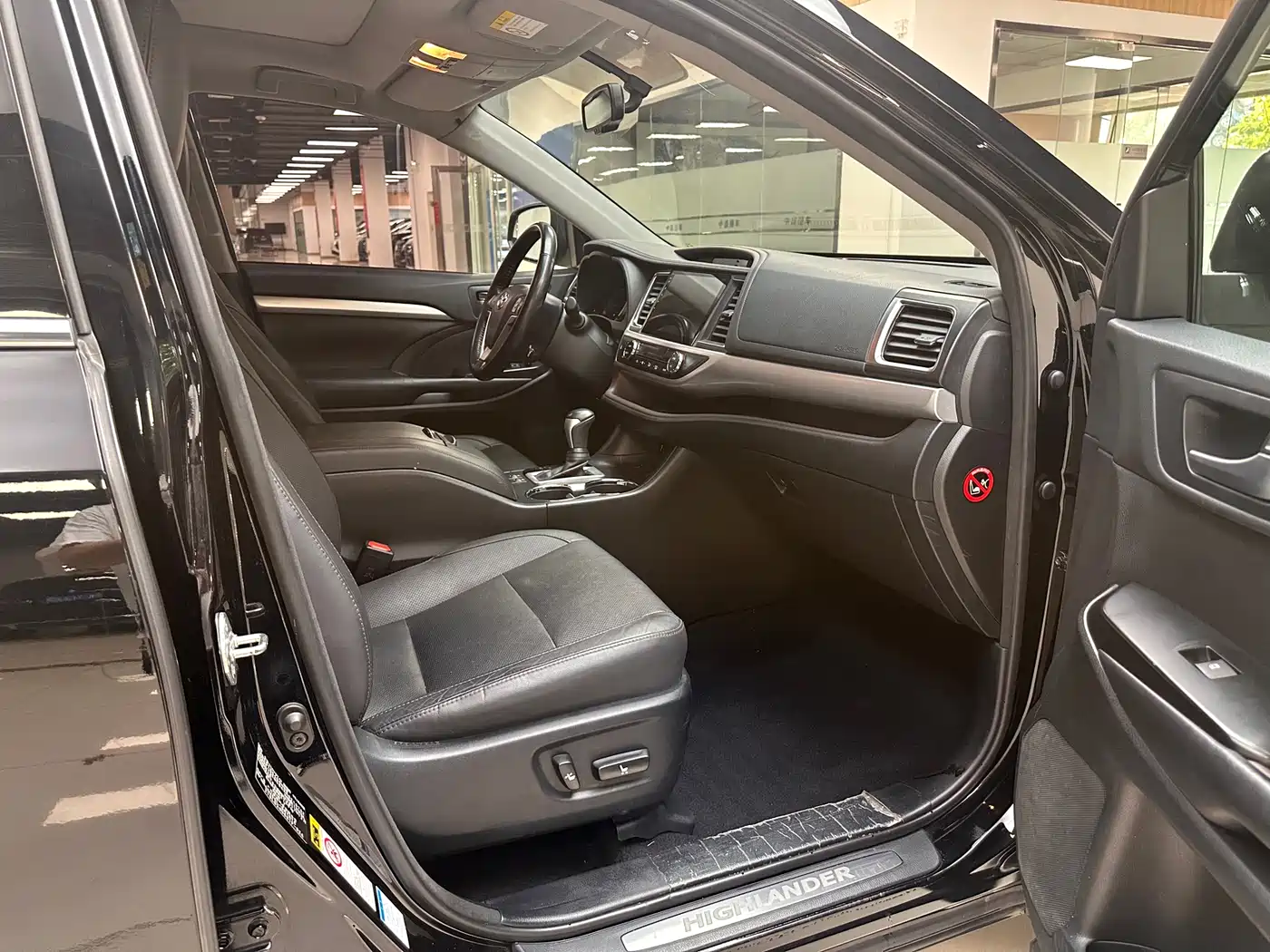 Toyota Highlander 2017 2.0T 4WD Premium 7-Seater фото 10