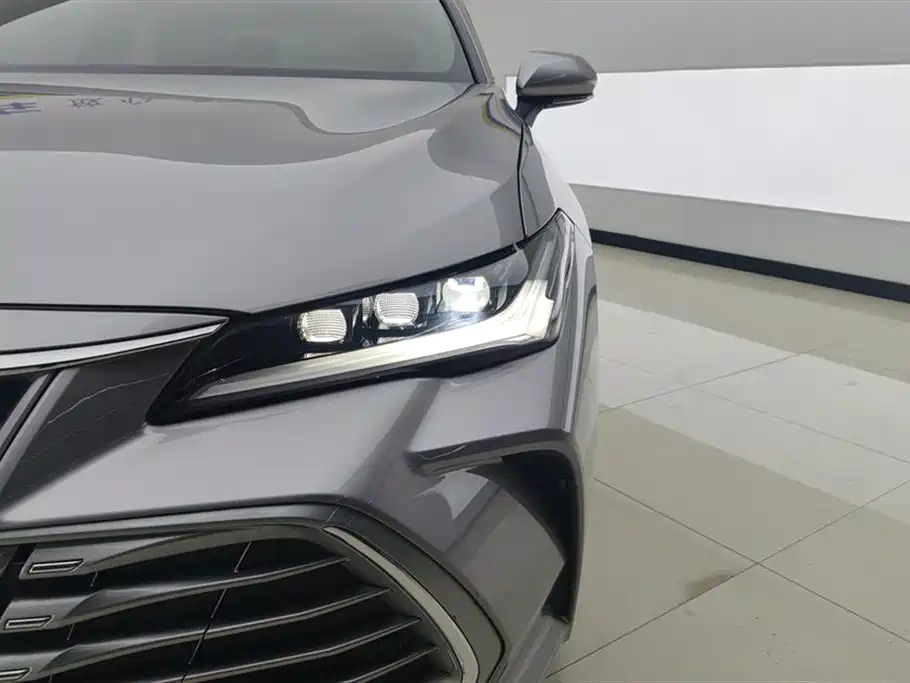 Toyota Avalon 2024 Hybrid 2.0L Luxury Edition фото 5