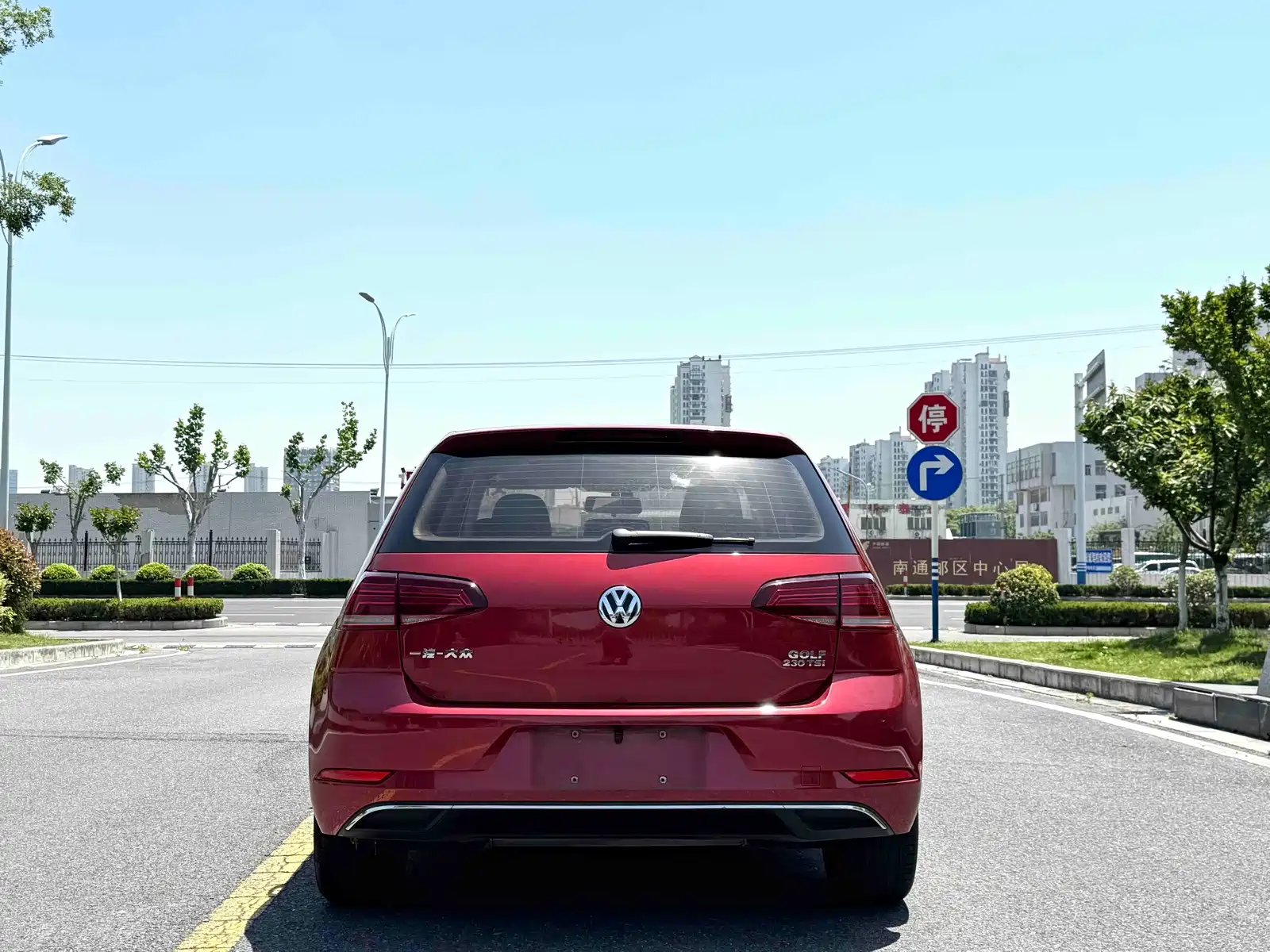 Фото 8 - Volkswagen Golf