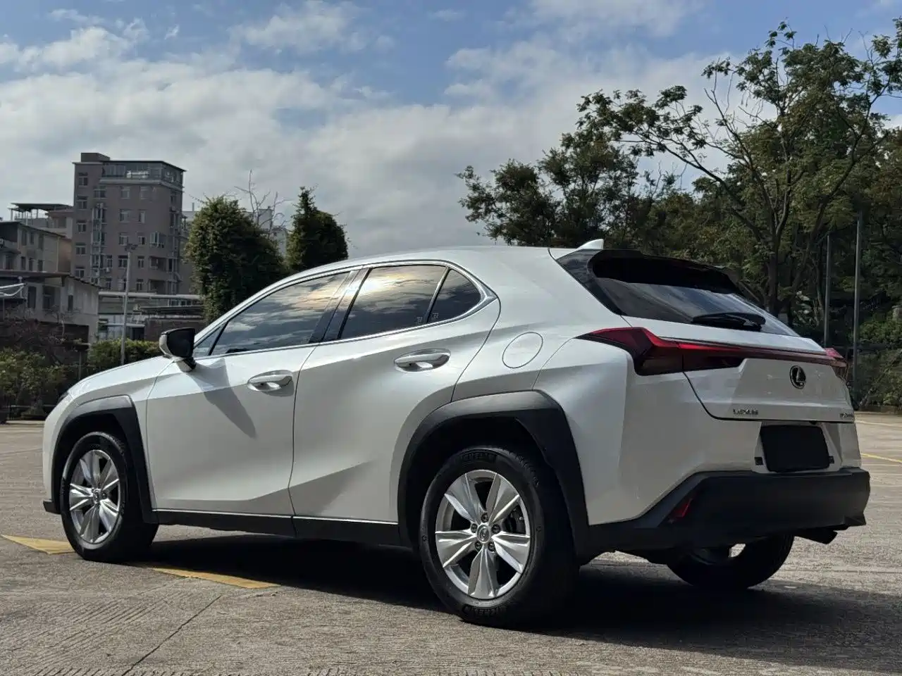 Lexus UX 2023 2022 260h Explore Edition