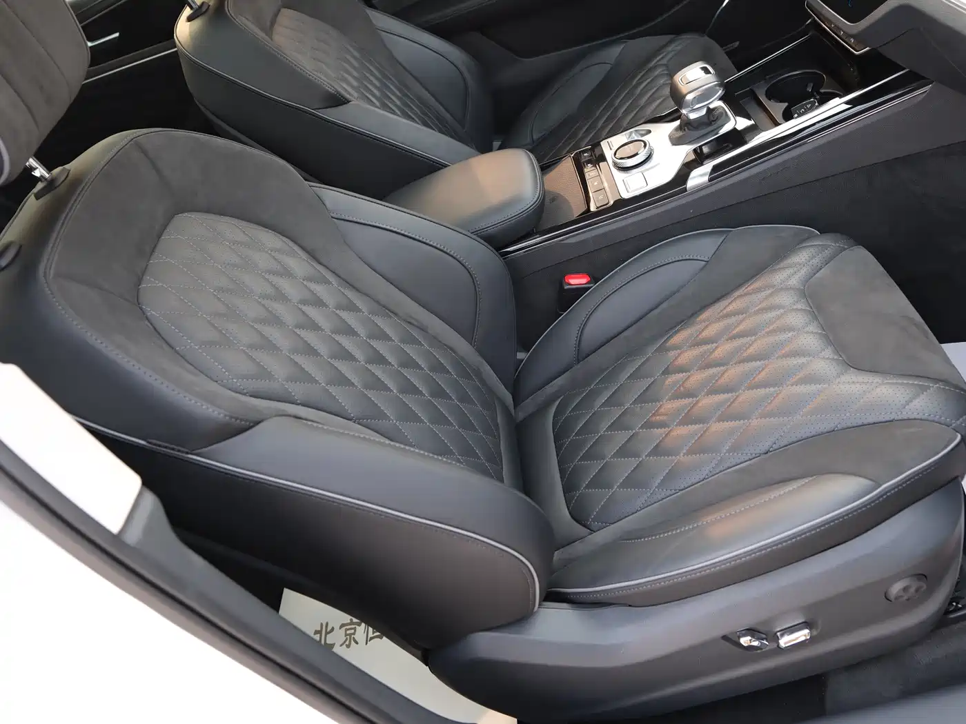 Hongqi HS5 2019 2.0T Smart Connect Enjoy 4WD Edition фото 14