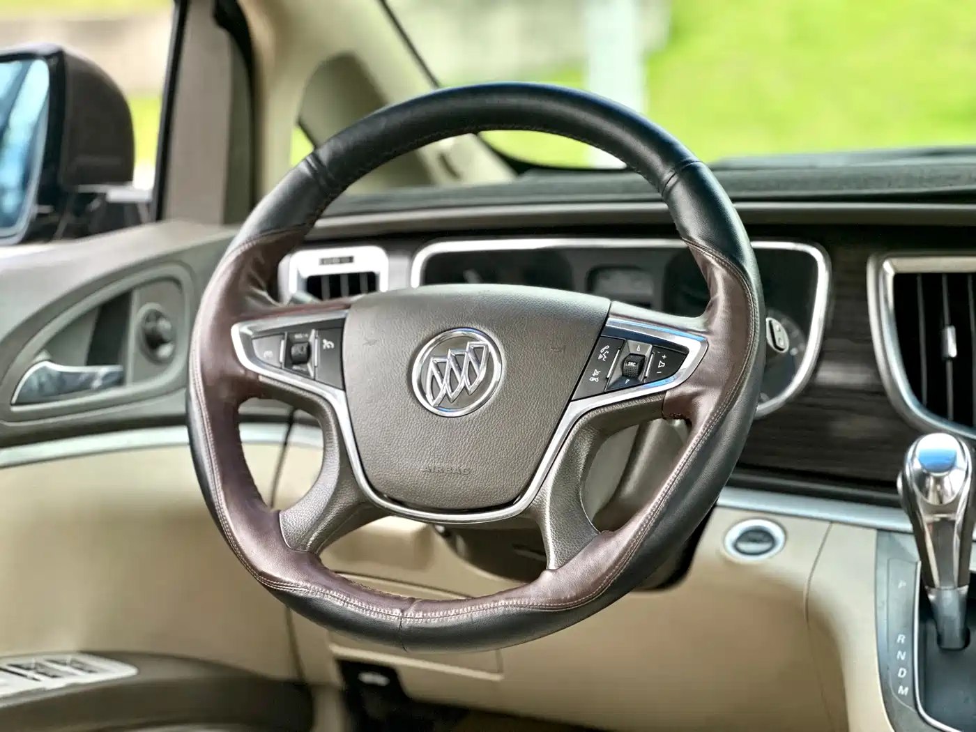Buick GL8 2011 3.0L GT Luxury Business Elegance Edition фото 39