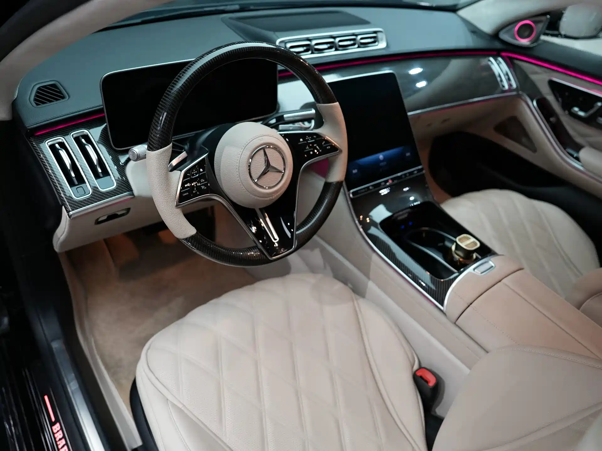 Фото 6 - Mercedes-Benz S-Class