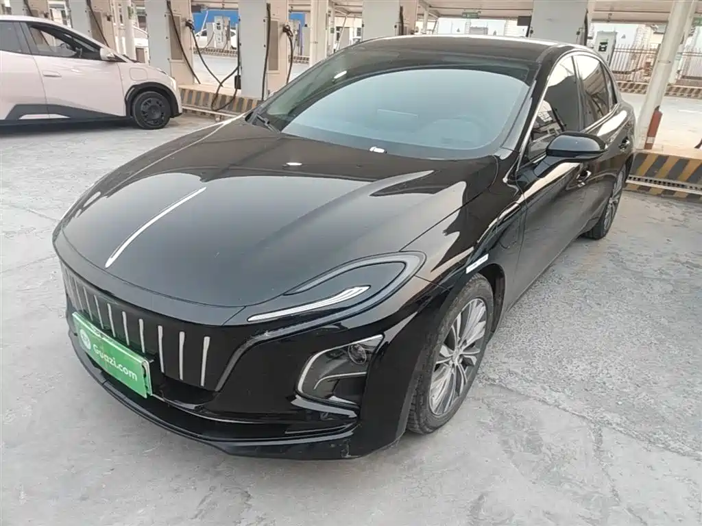 Hongqi E-QM5 2024 560km PLUS