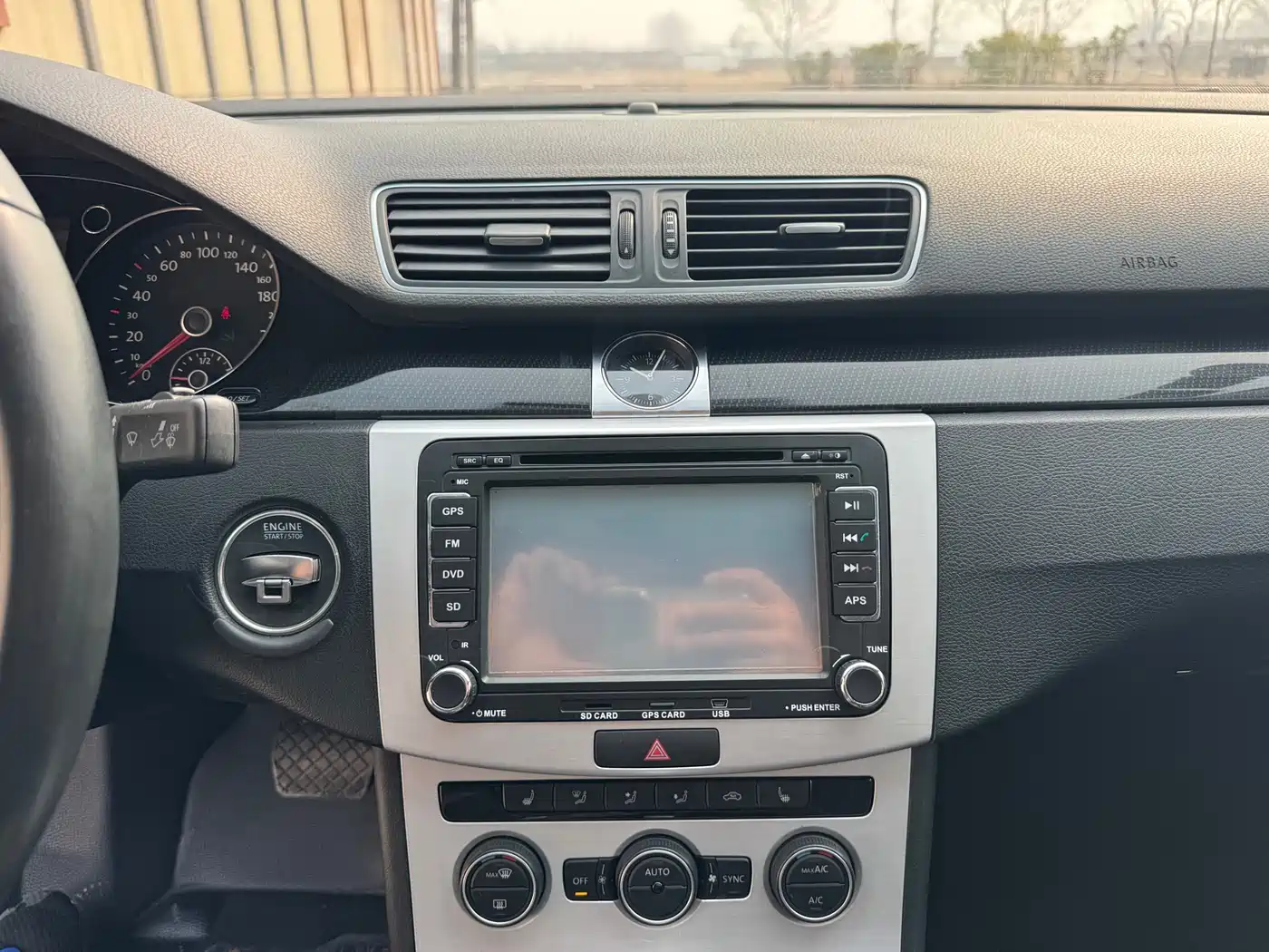Volkswagen Magotan 2013 2.0TSI Luxury фото 17