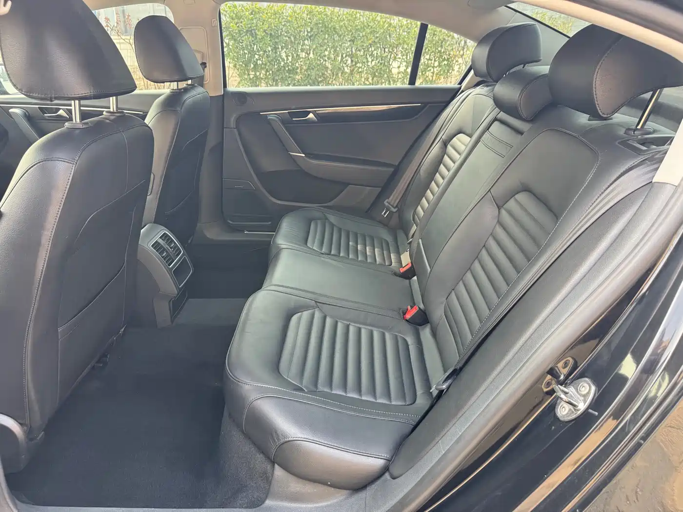 Volkswagen Magotan 2013 2.0TSI Luxury фото 8