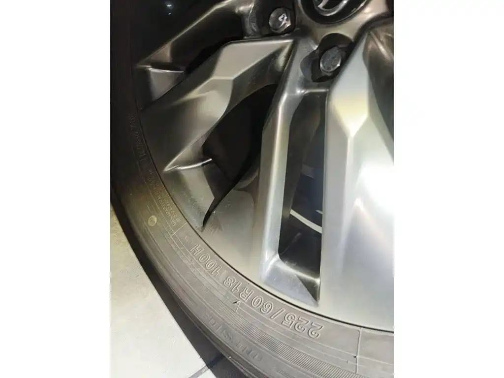 Фото 7 - Toyota Wildlander