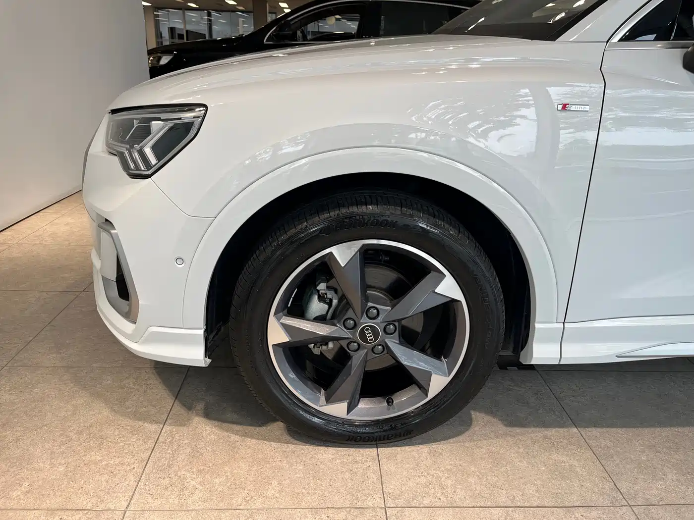 Audi Q3 2024 35 TFSI Fashion Sport фото 2