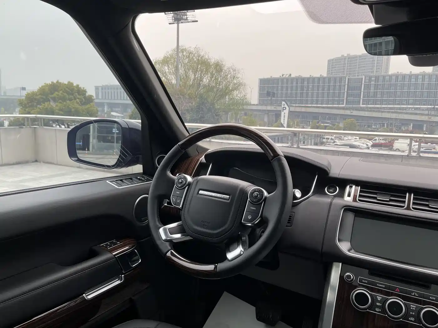 Land Rover Range Rover 2017 3.0 SC V6 Vogue фото 14