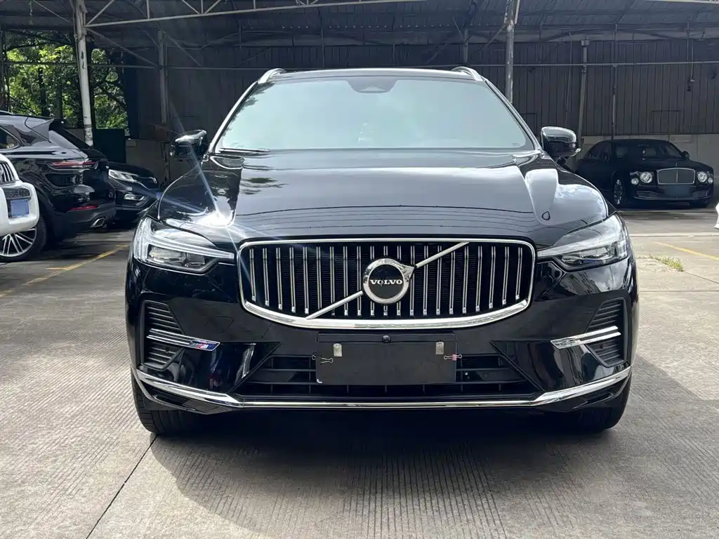 Volvo XC60 2025 2025 B5 AWD Smart Luxury Edition