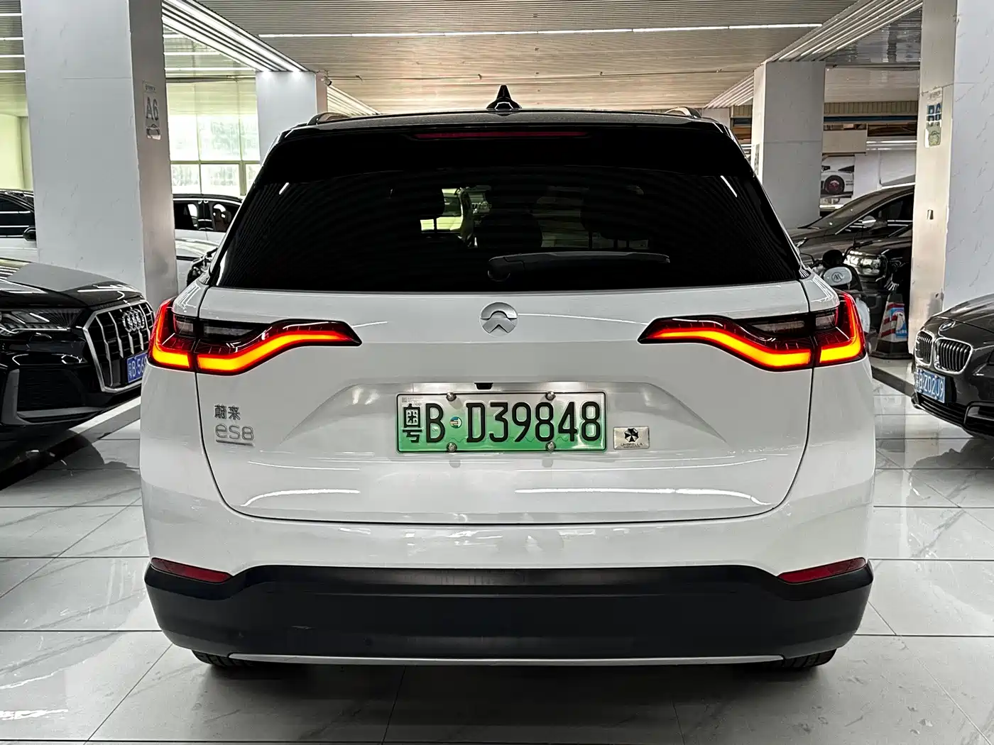 NIO ES8 2018 2018 Founder Edition